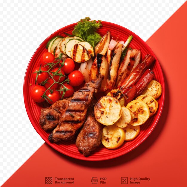 Un plato de comida con la imagen de una salchicha y verduras.