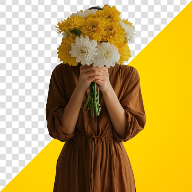 PNG Persona che tiene fiori bianchi gialli