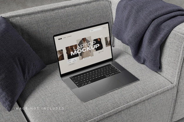 un portátil que está abierto a una página web