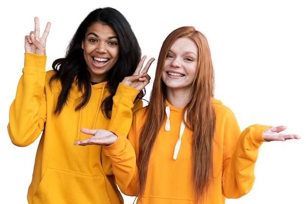 Porträt eines jungen Mädchens mit Gesichtsmaske
