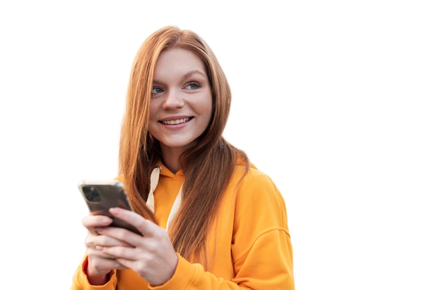 PSD portrait de jeune adolescente avec smartphone