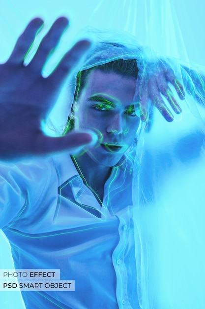 Portrait de personne avec effet de contour de lumière vive