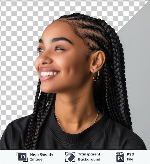 PSD portrait de profil de femme souriante avec de longues tresses noires portant une chemise noire et une boucle d'oreille argentée mettant en valeur son nez à yeux bruns et sa petite oreille