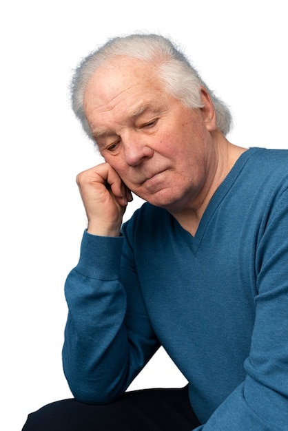 PSD portrait en studio d'un homme âgé