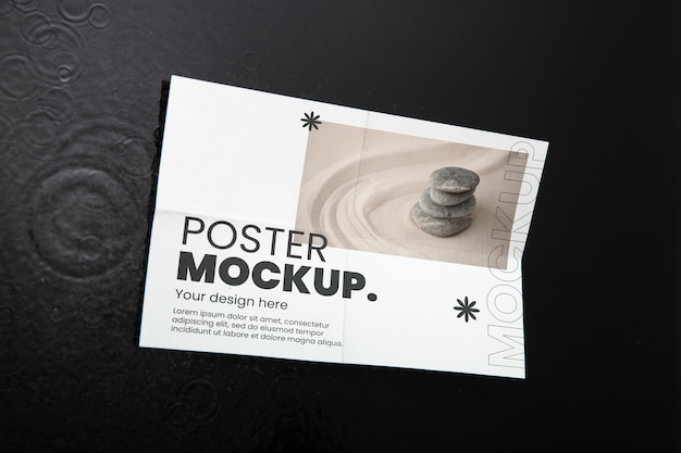 Poster-/flyer-mock-up-design mit klarem wasser