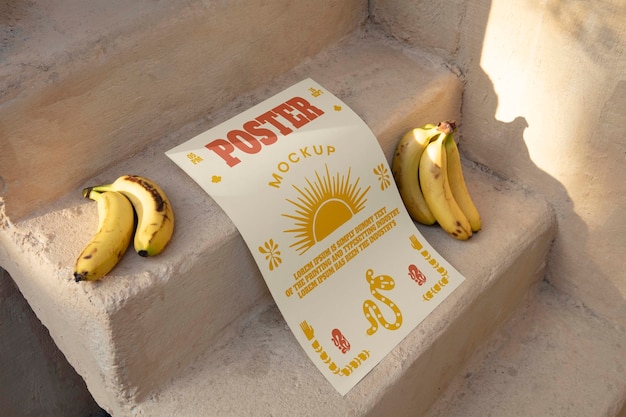 Poster-Mockup in der Nähe von mexikanischem Essen