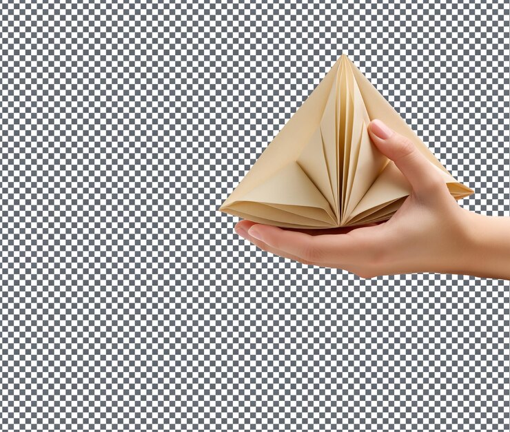 PSD practicando técnicas tradicionales de plegado de papel aisladas sobre un fondo transparente