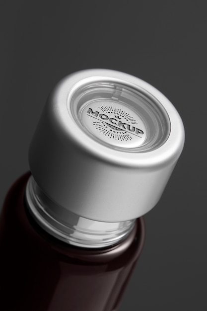 Primer plano de tapa de botella con efecto de logotipo