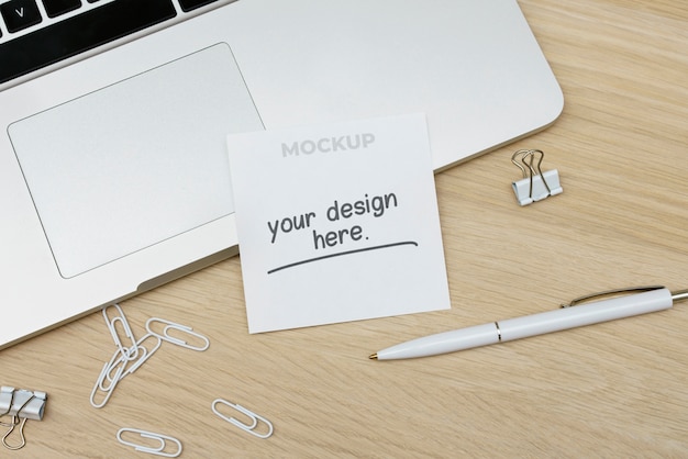 Progettazione di mockup di post-it