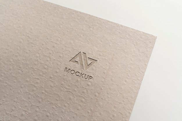 Projeto do logotipo do mock-up em letras maiúsculas