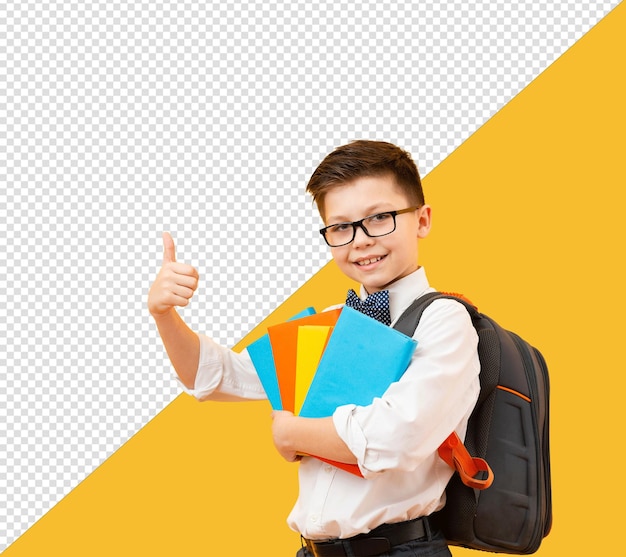 PSD un jeune homme avec des lunettes et un sac à dos avec un fond transparent