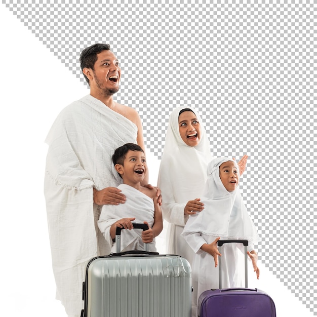 PSD uma família vestindo o uniforme Ihram para Hajj e Umrah em um fundo realista transparente