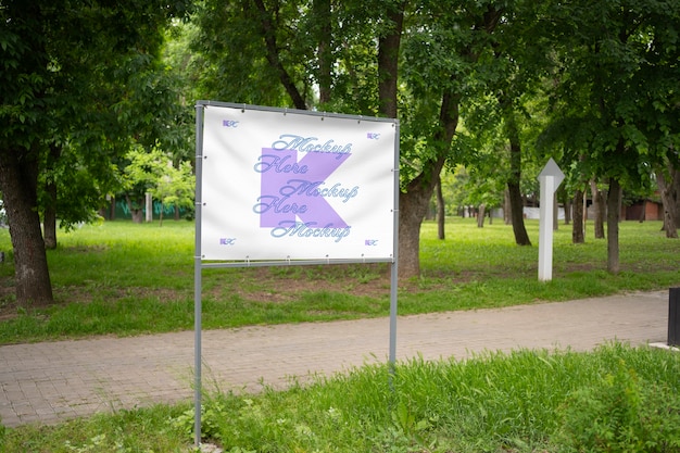 PSD publicité dans une maquette de parc