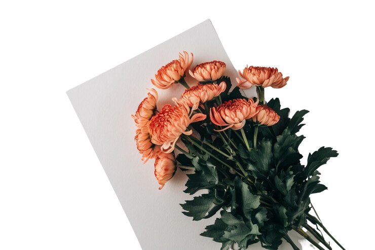 PSD un ramo de flores frescas en la mesa