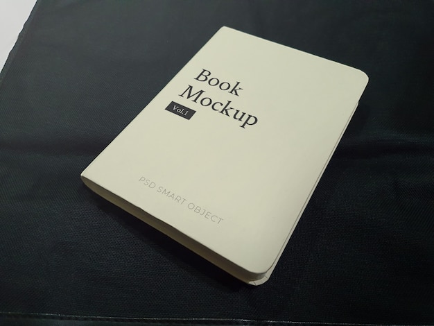 Realistisches Hardcover-Buchmodell