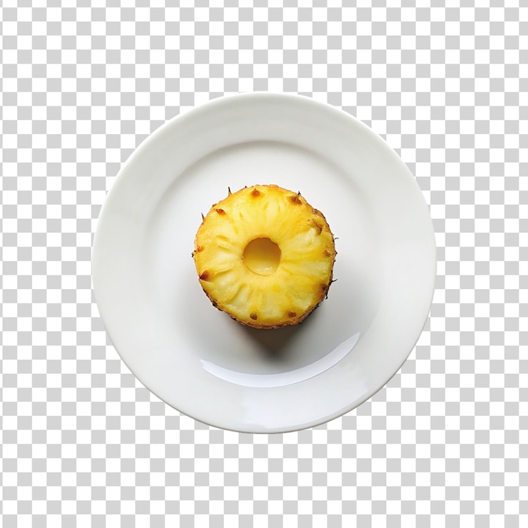 PSD una rebanada de piña en un plato aislado sobre un fondo transparente