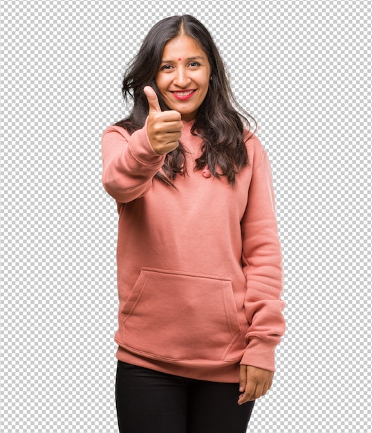 remise en forme jeune femme indienne joyeuse et excitée
