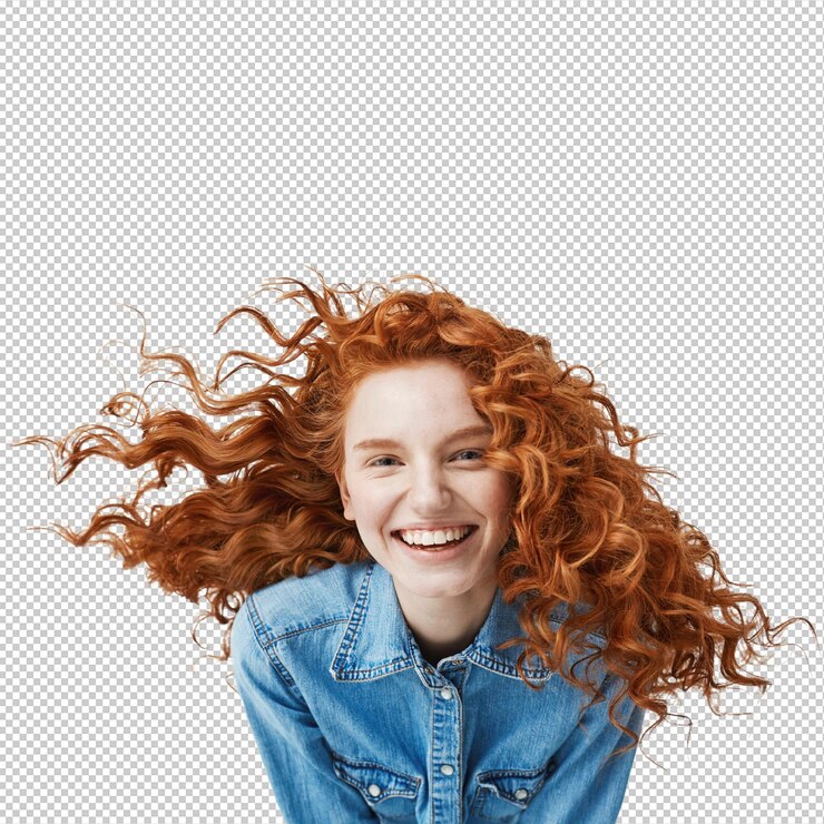 PSD retrato de uma bela e alegre mulher ruiva com cabelos encaracolados voando sorrindo e rindo