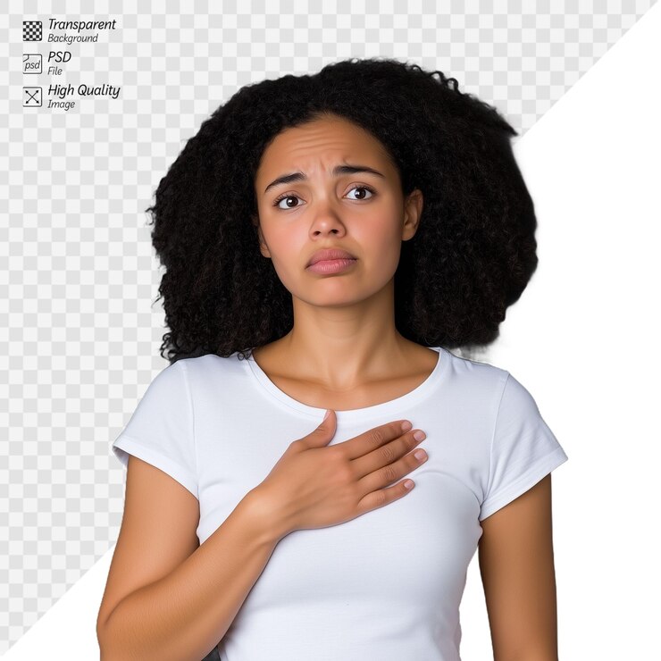 PSD retrato de una joven pensativa con la mano en el pecho expresando contemplación y emoción vistiendo una camisa blanca sobre un fondo transparente
