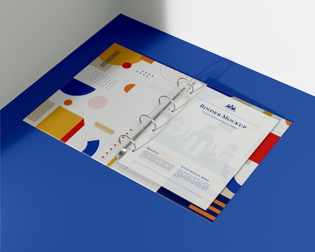 Ringbuch-Mockup-Design