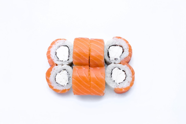 PSD rollos de sushi alimentos japoneses maki fondo aislado perfecto para usar en el menú comercial de alimentos
