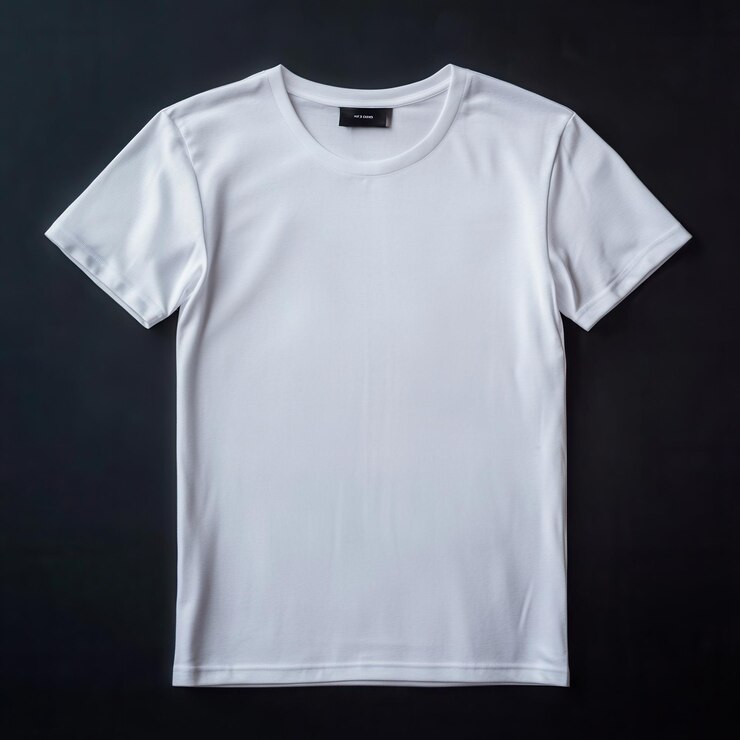 Ropa blanca y sencilla aislada sobre un fondo transparente
