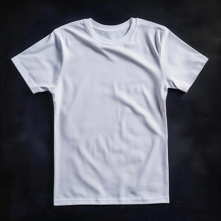 Ropa blanca y sencilla aislada sobre un fondo transparente