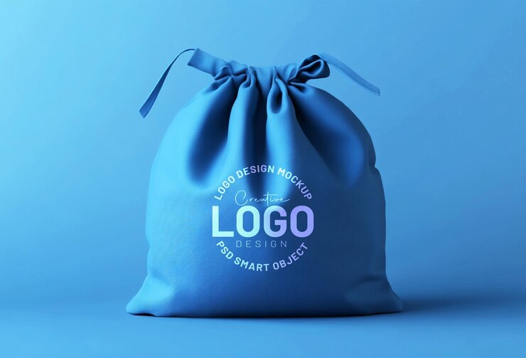 un sac bleu avec le logo de la maquette