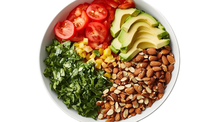 PSD saludable ensalada de aguacate y tomate