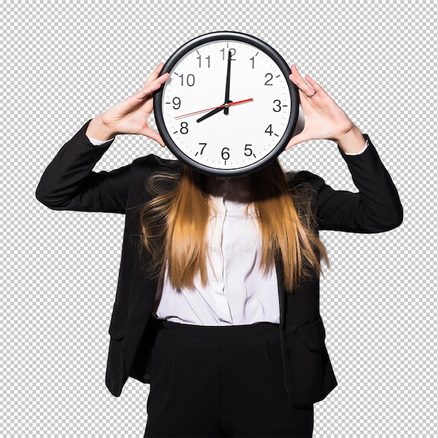Schöne junge Geschäftsfrau, die Uhr vor Gesicht auf Weiß hält