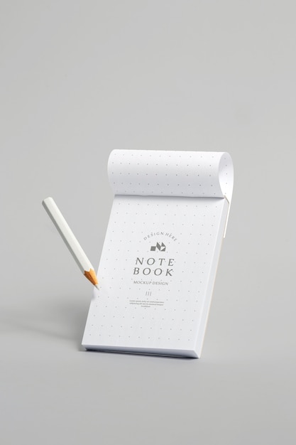 Schwimmendes notebook-mockup-design