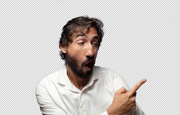 se sentant joyeux et surpris souriant avec une expression choquée et montrant du côté