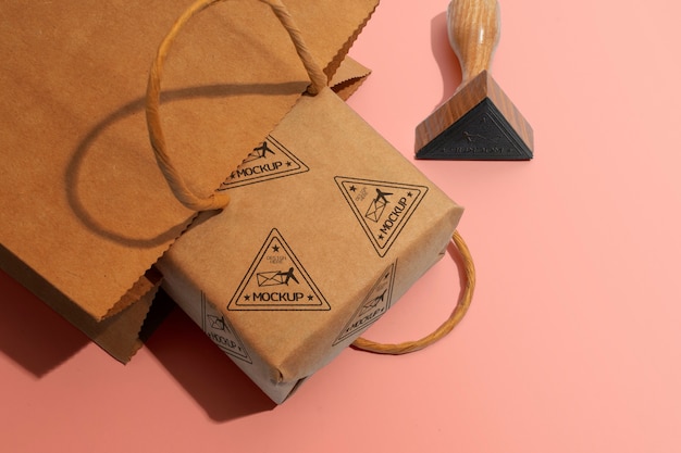 Sello en un diseño de maqueta de caja.