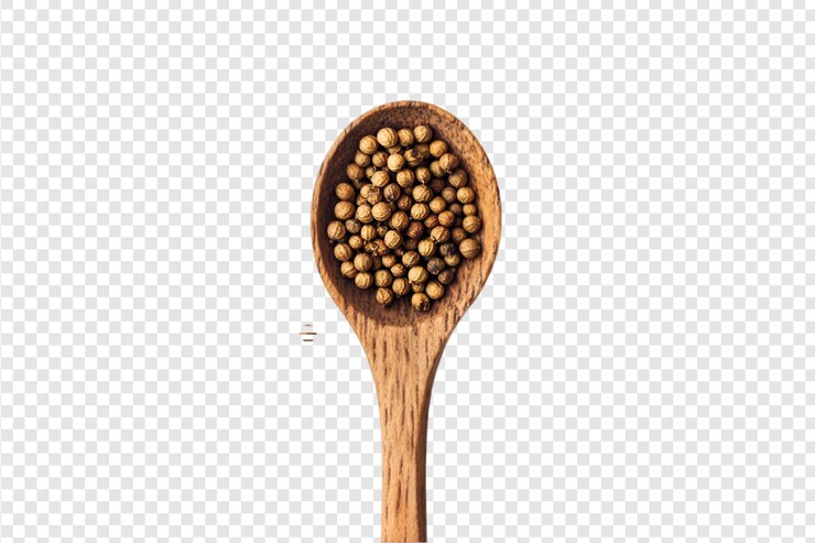 PSD semillas de cilantro en una cuchara de madera aisladas sobre un fondo transparente