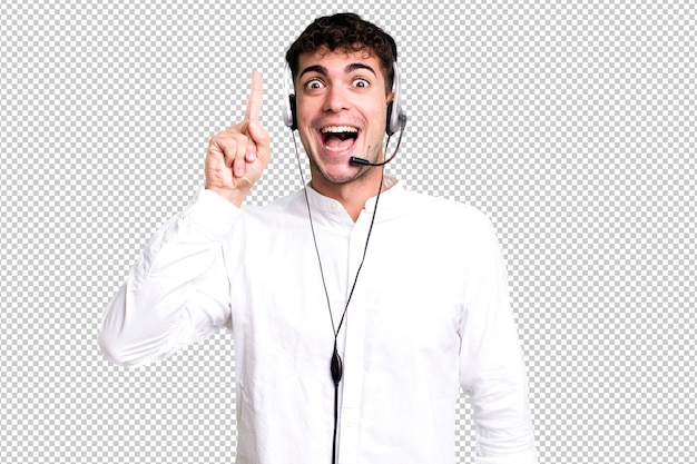 Sentirsi come un genio felice ed eccitato dopo aver realizzato un'idea