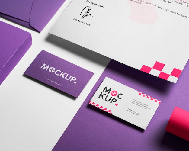 Set di cancelleria digitale lavanda mock-up design