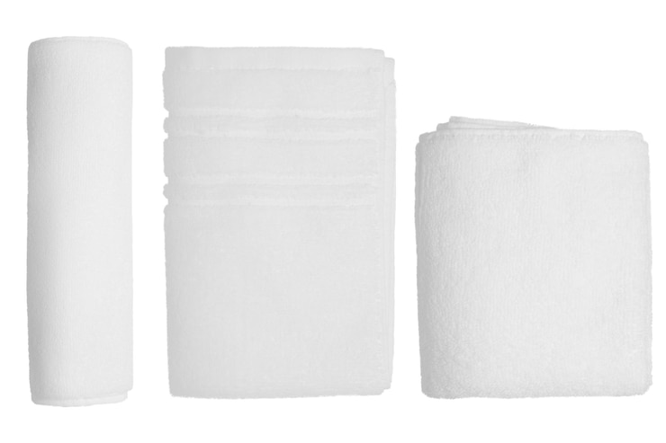 PSD setset forme diverse asciugamano bianco piegato su uno sfondo vuoto