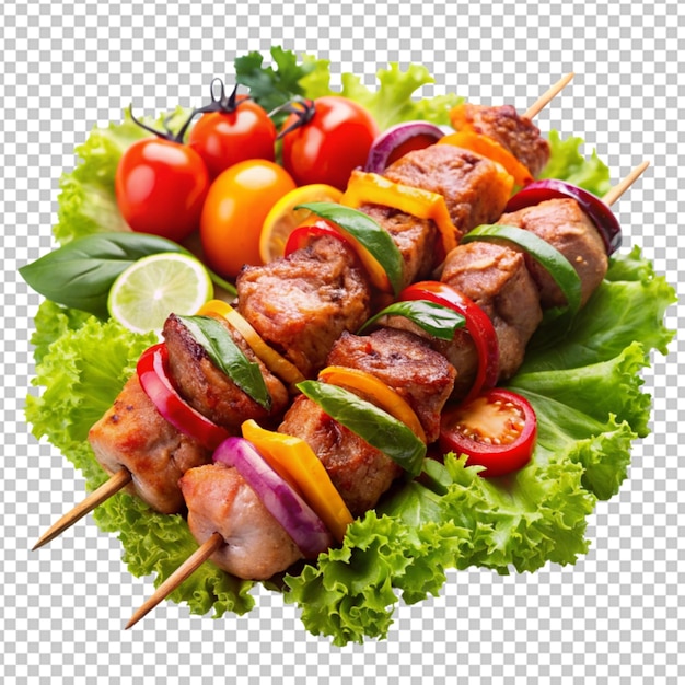 PSD shish kebab con carne y verduras sobre un fondo transparente