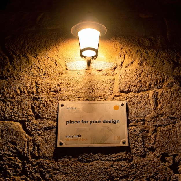 Signo bajo Old Light on Rock Mockup de Wall Street