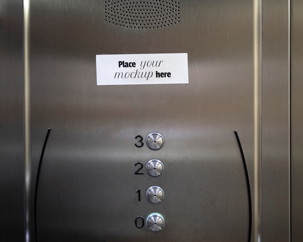 Sinalização dentro de um elevador