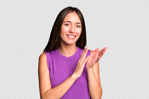 Sintiéndose feliz y exitoso sonriendo y aplaudiendo saludando con un aplauso