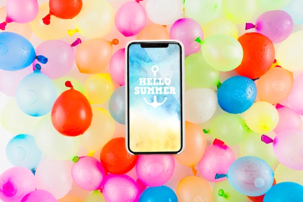 PSD smartphone-modell mit ballons