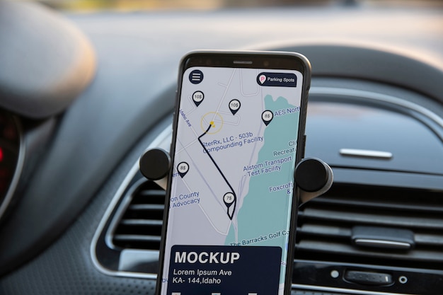 Smartphone utilizzato come gps in auto