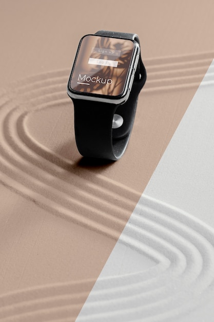 PSD smartwatch-display-mock-up in sand