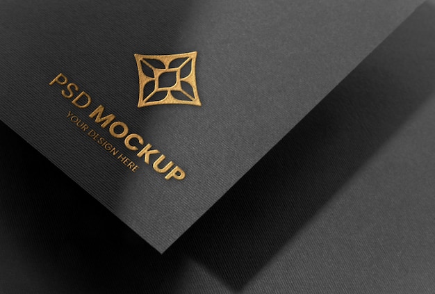 Stampa il logo sul modello di carta
