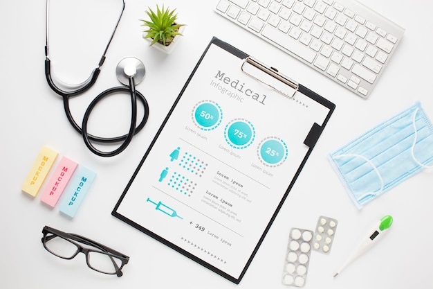 Stéthoscope et clipboard