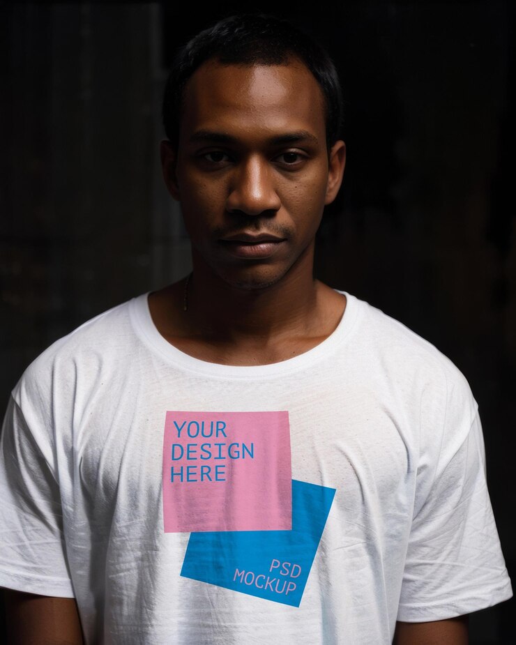 PSD t-shirt bianca mockup black man modelling tee design merch showcase template streetwear branding