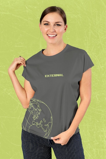 T-shirt mockup mulheres39s design de vestuário psd