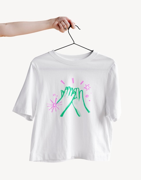 T-shirt mockup mulheres39s roupas casuais psd