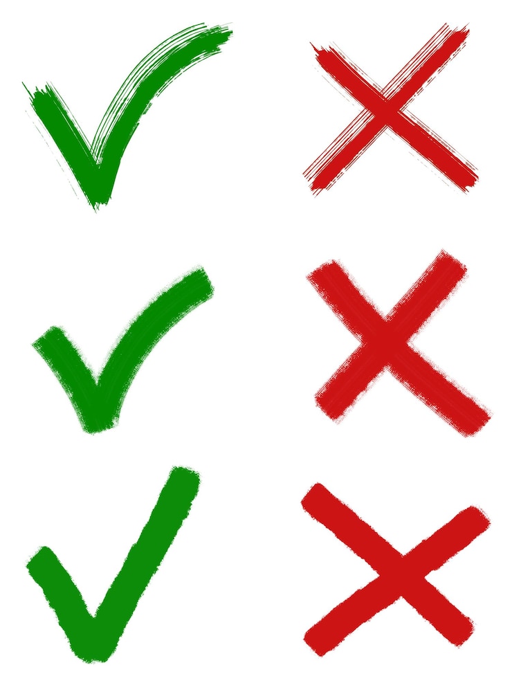 PSD un tableau blanc avec une marque de contrôle verte et rouge